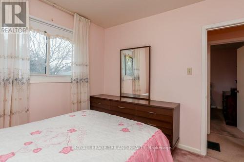 54 Wexford Avenue, London, ON - Indoor Photo Showing Bedroom