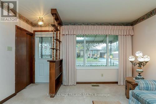 54 Wexford Avenue, London, ON - Indoor Photo Showing Bedroom