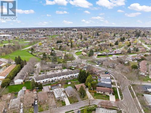 18 - 5815 Swayze Drive, Niagara Falls (205 - Church'S Lane), ON - Outdoor With View