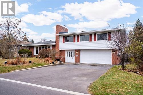 219 Pescod Avenue, Cornwall, ON - Outdoor With Facade