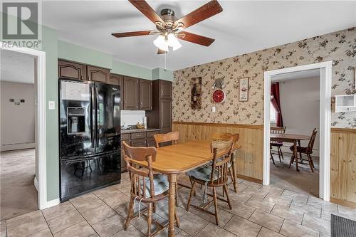 219 Pescod Avenue, Cornwall, ON - Indoor Photo Showing Dining Room