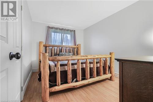 1 Sara Street, Tiverton, ON - Indoor Photo Showing Bedroom