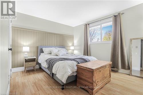 1 Sara Street, Kincardine, ON - Indoor Photo Showing Bedroom