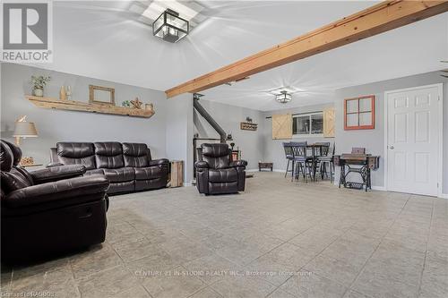 1 Sara Street, Kincardine, ON - Indoor Photo Showing Other Room