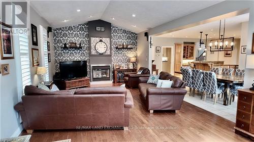 19 Stoney Island Crescent, Kincardine, ON - Indoor Photo Showing Living Room With Fireplace