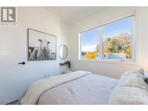 460 Conklin Avenue Unit# 101, Penticton, BC - Indoor Photo Showing Bedroom