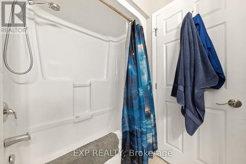 79 Oak Ridge Boulevard, Belleville, ON - Indoor Photo Showing Bathroom