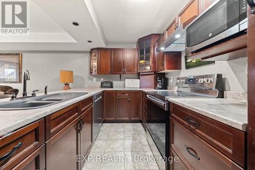 79 Oak Ridge Boulevard, Belleville, ON - Indoor Photo Showing Kitchen With Double Sink