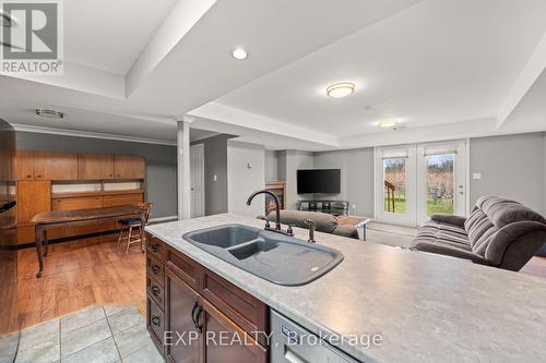 79 Oak Ridge Boulevard, Belleville, ON - Indoor Photo Showing Kitchen With Double Sink