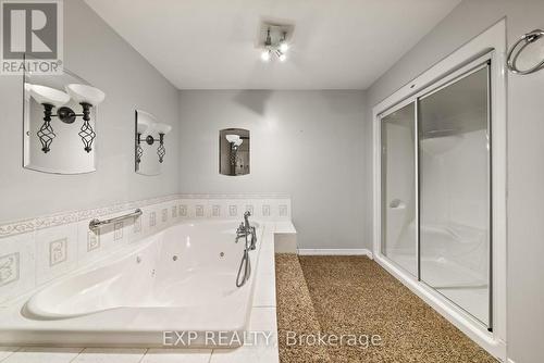 79 Oak Ridge Boulevard, Belleville, ON - Indoor Photo Showing Bathroom