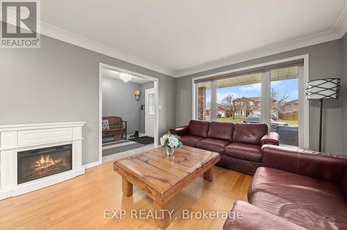 79 Oak Ridge Boulevard, Belleville, ON - Indoor Photo Showing Living Room With Fireplace