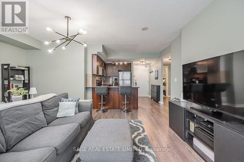 210 - 59 East Liberty Street, Toronto, ON - Indoor Photo Showing Living Room