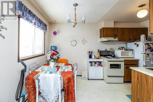 1775 6Th Avenue, Prince George, BC - Indoor Photo Showing Kitchen