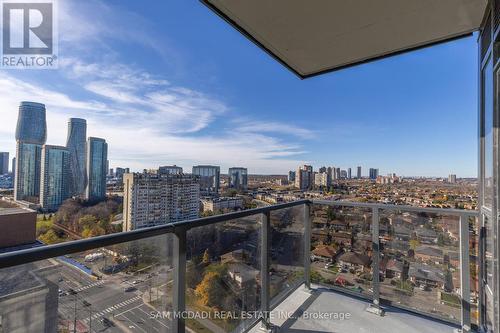 2003 - 202 Burnhamthorpe Road E, Mississauga, ON - Outdoor With View