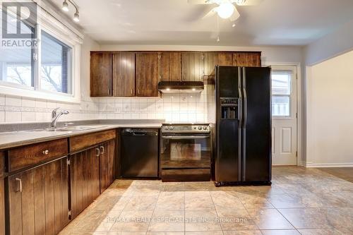 2696 Hollington Crescent, Mississauga, ON - Indoor Photo Showing Kitchen With Double Sink