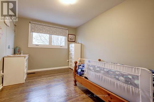 2696 Hollington Crescent, Mississauga, ON - Indoor Photo Showing Bedroom