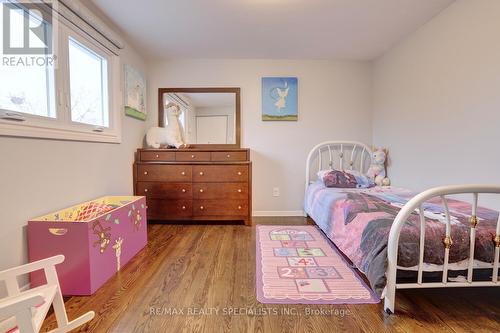 2696 Hollington Crescent, Mississauga, ON - Indoor Photo Showing Bedroom