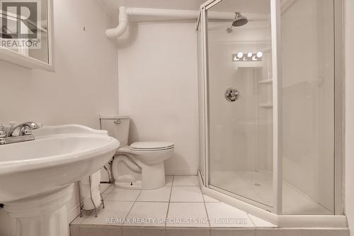 2696 Hollington Crescent, Mississauga, ON - Indoor Photo Showing Bathroom