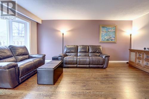 2696 Hollington Crescent, Mississauga, ON - Indoor Photo Showing Living Room