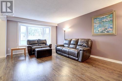 2696 Hollington Crescent, Mississauga, ON - Indoor Photo Showing Living Room