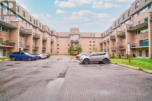 206 - 165 Cherokee Boulevard, Toronto, ON - Outdoor