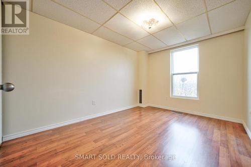 206 - 165 Cherokee Boulevard, Toronto, ON - Indoor Photo Showing Other Room