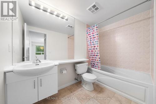 307 - 1801 Bayview Avenue, Toronto, ON - Indoor Photo Showing Bathroom