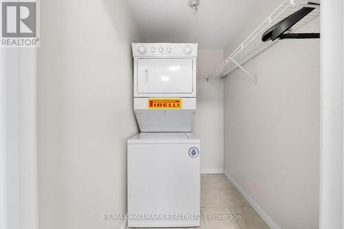 307 - 1801 Bayview Avenue, Toronto, ON - Indoor Photo Showing Laundry Room