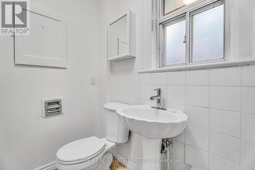 509 Sammon Avenue, Toronto, ON - Indoor Photo Showing Bathroom