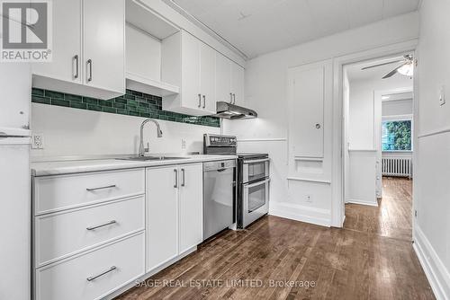 Main Fl - 509 Sammon Avenue, Toronto, ON - Indoor Photo Showing Kitchen