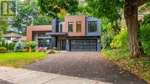 5071 Spruce Avenue, Burlington, ON - Outdoor With Facade