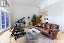 5071 Spruce Avenue, Burlington, ON  - Indoor Photo Showing Living Room 