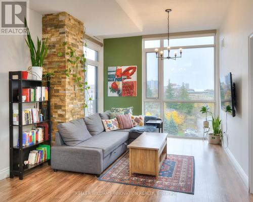 709 - 191 King Street S, Waterloo, ON - Indoor Photo Showing Living Room