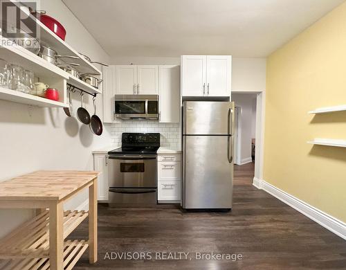 1 - 58 Burris Street, Hamilton, ON - Indoor Photo Showing Kitchen