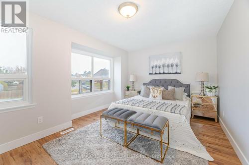 8 - 8 Guildford Crescent, Brampton, ON - Indoor Photo Showing Bedroom