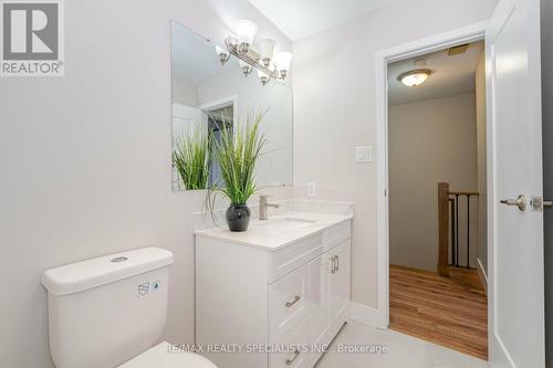 8 - 8 Guildford Crescent, Brampton, ON - Indoor Photo Showing Bathroom