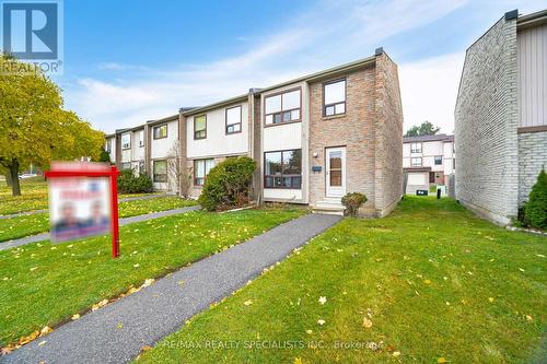 8 - 8 Guildford Crescent, Brampton, ON - Outdoor With Facade