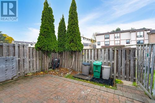 8 - 8 Guildford Crescent, Brampton, ON - Outdoor