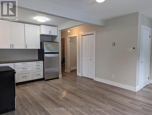 B - 19A Trafalgar Road, Erin, ON - Indoor Photo Showing Kitchen