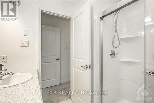 6 Mona Mcbride Drive, Arnprior, ON - Indoor Photo Showing Bathroom