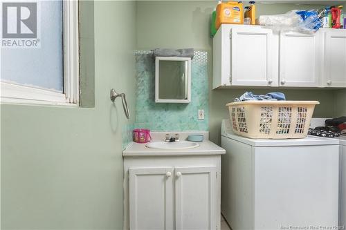 223 King Street, Moncton, NB - Indoor Photo Showing Bathroom