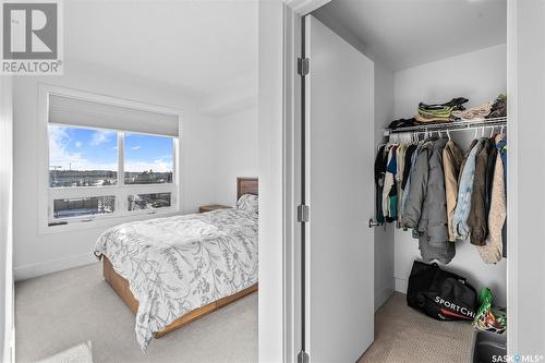 306 404 C Avenue S, Saskatoon, SK - Indoor Photo Showing Bedroom