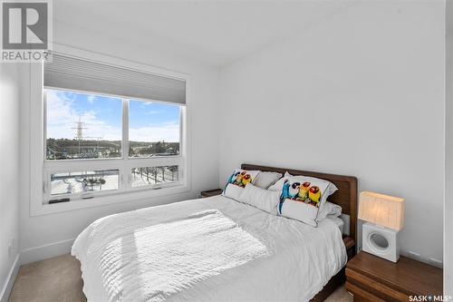 306 404 C Avenue S, Saskatoon, SK - Indoor Photo Showing Bedroom