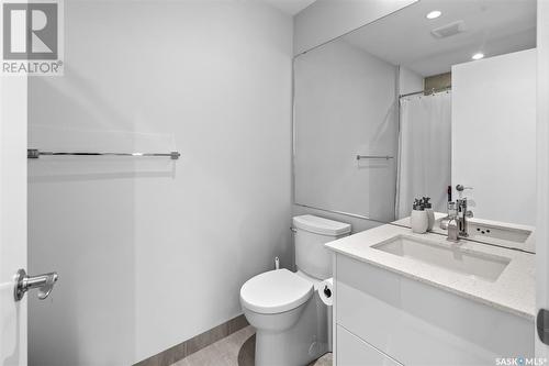 306 404 C Avenue S, Saskatoon, SK - Indoor Photo Showing Bathroom