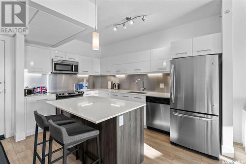 306 404 C Avenue S, Saskatoon, SK - Indoor Photo Showing Kitchen With Upgraded Kitchen