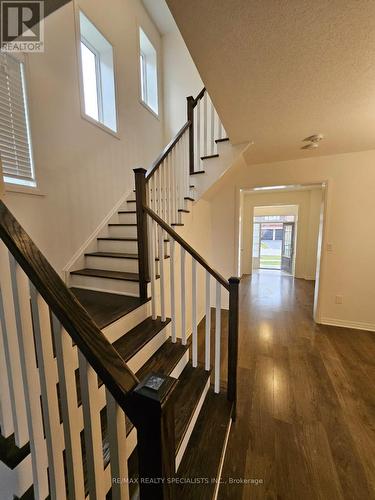 117 Donnan Drive, New Tecumseth, ON - Indoor Photo Showing Other Room