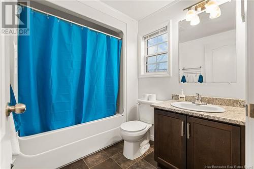 99 Tracadie, Dieppe, NB - Indoor Photo Showing Bathroom