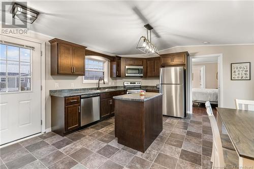 99 Tracadie, Dieppe, NB - Indoor Photo Showing Kitchen