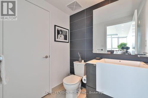 4806 - 21 Iceboat Terrace, Toronto, ON - Indoor Photo Showing Bathroom