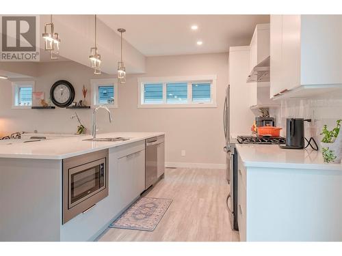 5119 Turtle Pond Place Lot# 20, Vernon, BC - Indoor Photo Showing Kitchen